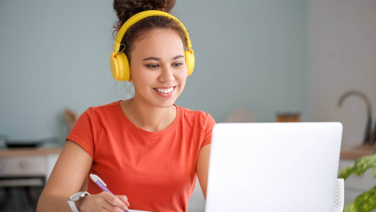 How to Stay Motivated While Learning Online